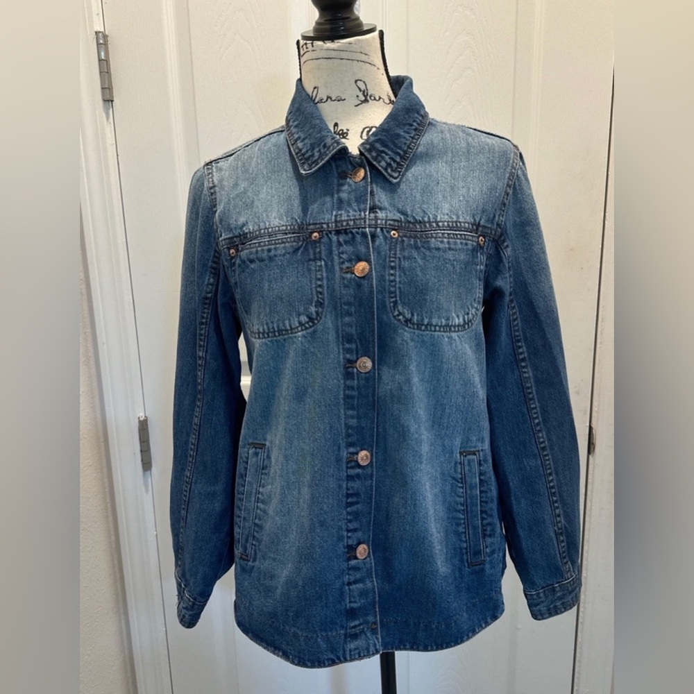 Curve Appeal Classic Women's Denim Jacket